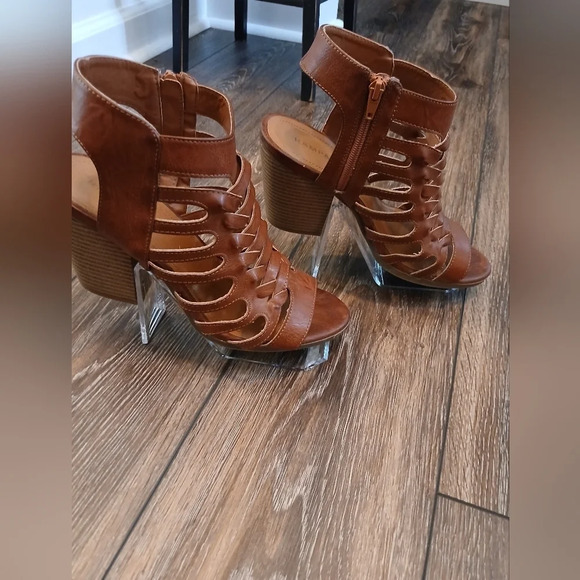 Rampage Shoes - Rampage Vivvi women's size 9.5 open toe block heels brown caged sandals boho